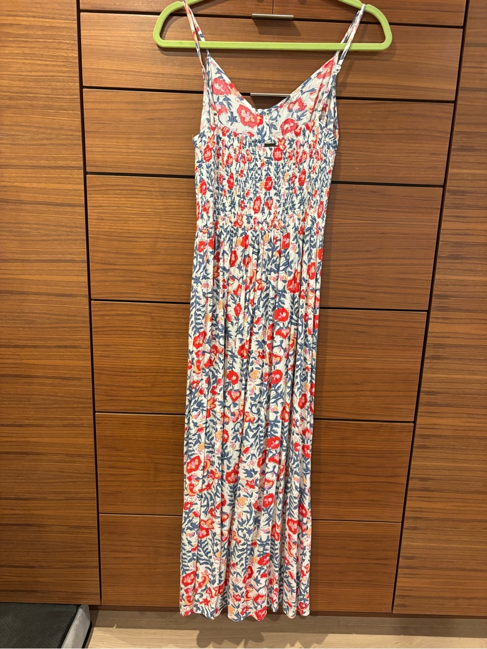 Billabong Button Down Maxi Dress in size Small. Perfect condition, NWOT. - Picture 4 of 9